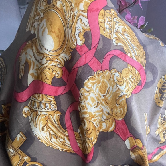 Authentic Hermès Ferronnerie Silk Dcarf. - Picture 4 of 16